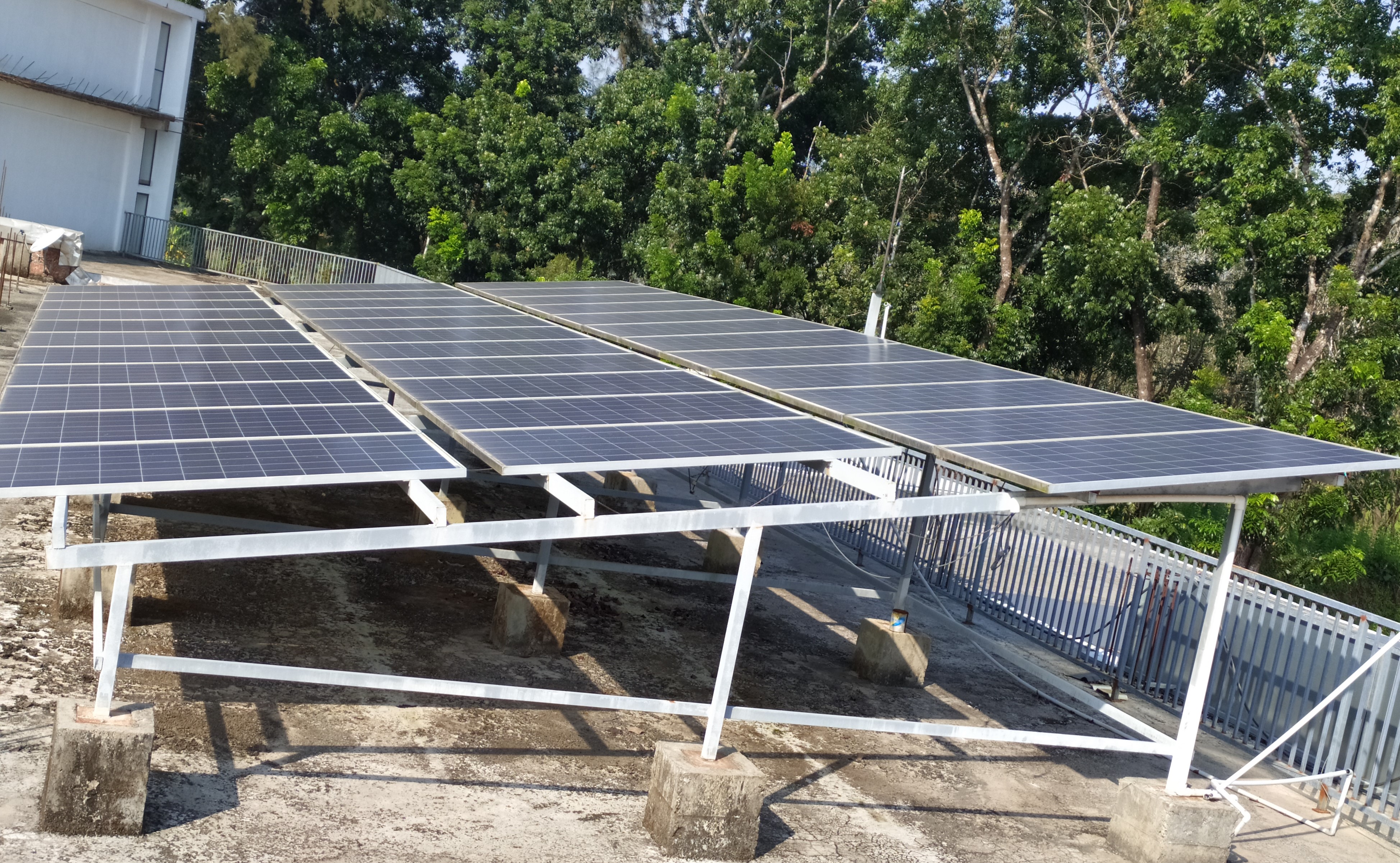 fundacion_esteban_g_vigil_Paneles solares 2